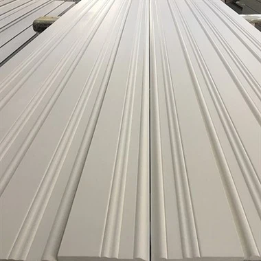 Ensimmäisen luokan valkoiseksi pohjamaalatut sormiliitoslevyt koristeluun