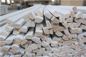 Mäntypohjainen kvadrantti muovaus